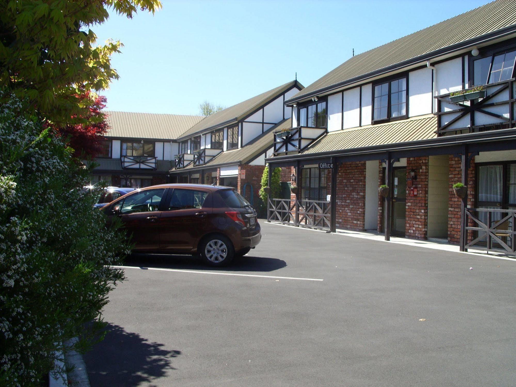 Tudor Court Motel 基督城 外观 照片